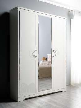 Шкаф 3-х дверный Луиза