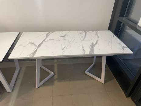 Стол Хилтон-3