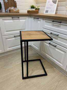 Приставной стол